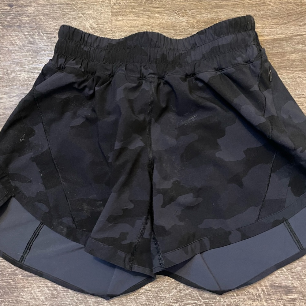 lululemon athletica Black Camouflage Athletic Shorts - Picture 1 of 4